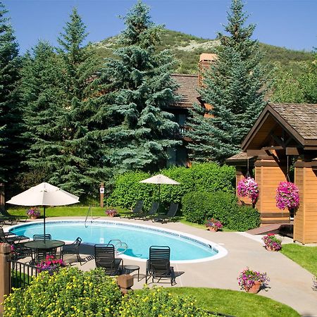Ridgepoint Townhome 198 By East West Hospitality Beaver Creek Exterior photo